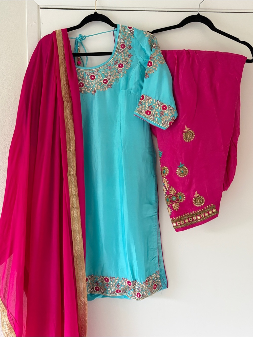 Party outfit Turquoise and Fuchsia Embroidered Women Salwar 3 piece Indian suit
